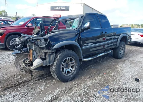 2002 Toyota Tundra Sr5 V8 z USA, uszkodzony, nr VIN 5TBBT44162S225896